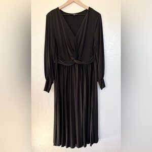 Eloquii Black Long-Sleeve Twist-Waist Maxi Dress